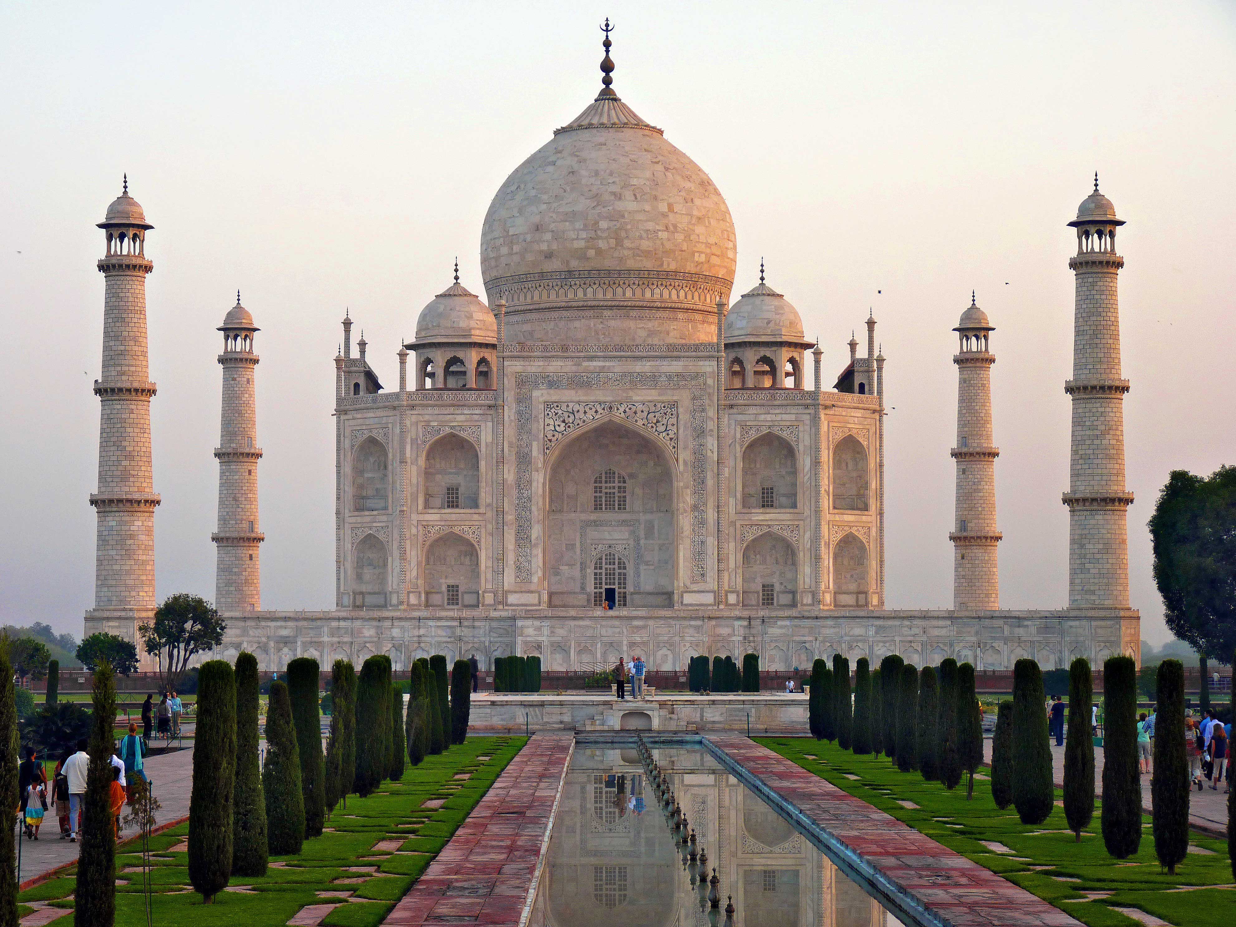 Taj-mahal-aggra-india-front-side-photo